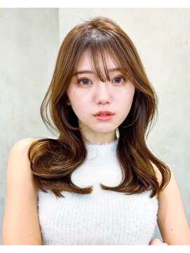 ルームバイシー 新宿(Loom. by Sea) メルティカラー×フェミニンロング[似合わせカット/レイヤー]