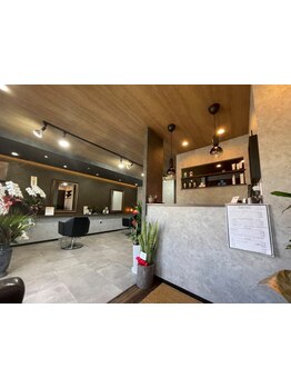 一人のスタイリストがカウンセリング～お仕上げまで担当し、あなただけの似合わせ×好印象スタイルに◎