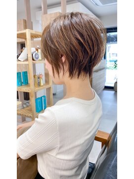 小顔ひし形ショート×ココアベージュ