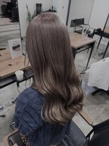 グランデュール 浜松小豆餅店(GRANDEUR)&nbsp;ブリーチあり グレージュカラー