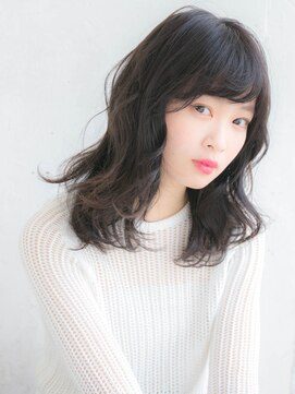 ルティア(Lutia) 王道ナチュラルブラウンで大人可愛く！