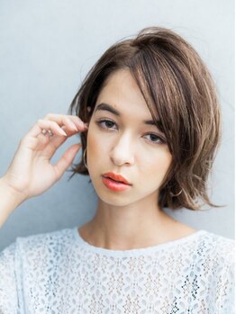 再現性の高い柔らかなシルエットのショートヘアで新しい自分にきっと出会える♪もちろんメンズも◎