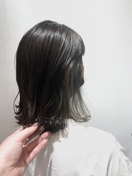 リア(Li'a by neolive) インナーカラー　マットグレージュ　5 貝塚