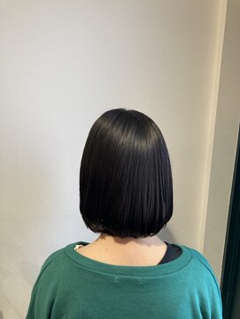 キー(KEY) ツルツルボブ