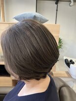 ウミトオト(umi to oto)&nbsp;バック1／3刈り上げボブ