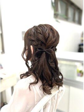 リサ 恵比寿(risa.) サイドリボンのハーフアップ