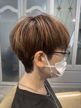 レガーレ(Legare) ハイライトマッシュショート