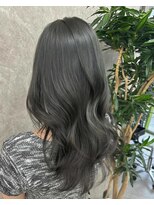 アルドーレフィエロ シンサイバシ(Ardore fiero shinsaibashi) オリーブ/アッシュブラック/レイヤーロング【小山田繭】