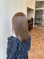 エルサフィロ ヨドヤバシ(el zafiro yodoyabashi)&nbsp;くびレイヤー前髪髪質改善小顔レイヤーロング20代30代40代50代