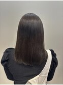 オリーブベージュ