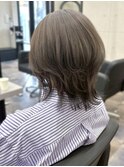 レイヤーカット グレージュ ブリーチ＆ダブルカラー ミニウルフ
