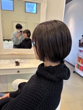 ショートボブ　上窪12/9