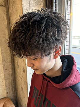 黒髪艶カラーマッシュソフトツイストパーマ