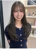 アッシュグレー 顔周りカット レイヤー ロング 髪質改善 20代
