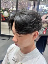 リード 豊洲店(REEED)&nbsp;センターパート縮毛矯正マッシュ刈り上げ毛流れツーブロック