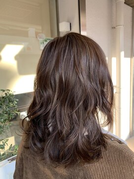 ル シエル(Le Ciel) 透明感アッシュベージュミディアム