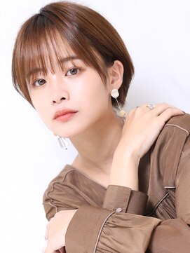 トロン(tronc) 大人可愛い小顔美髪ツヤ髪ひし形ショートモカブラウンA4