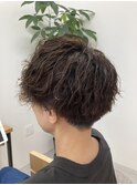立体感のある波パーマとスパイラルでおしゃれ先取り◎