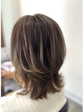 アンジュールヘアーワークス(1//jour hairworks) クールでkawaiiオトナ女性のハイライト