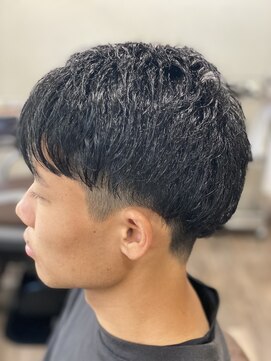 ヘア ナヴォーナ 大浦店(hair NAVONA) メンズサイドパートショート