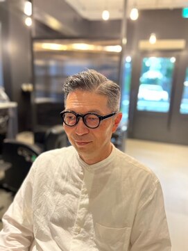 ザマンニューヨーク 南麻布店(THE MAN NewYork) 大人外国人風七三サイドパートフェード：大村　大心