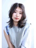 立体感セミロングくびれ巻き＊大人可愛いセンターパーツ20代30代