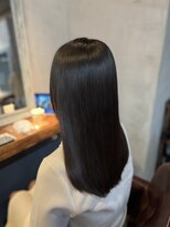 スローネ(THRONE)&nbsp;縮毛矯正で艶髪／20代30代40代／新宿／髪質改善