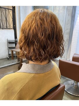 ボブ　と　パーマ