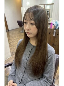 イタクラ 赤道店 (ITAKURA) ブリーチなしカラー／ベージュ／ハイトーンカラー／ロングヘア