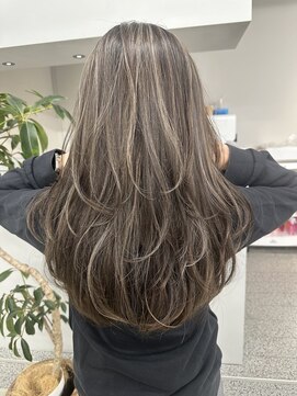 リリット(ReLit) 小顔黒髪クラゲヘアーオリーブグレーココアベージュバーガンディ