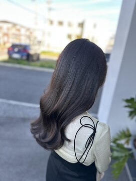 メゾン アヴァロ(Maison Avallo) 落ち着いたオトナ女子アッシュブラウンカラー