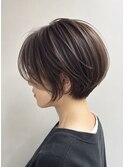 大人女性のショートスタイル