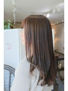 フェリエ(Ferie) ツヤカラー！アッシュベージュで柔らかな印象に