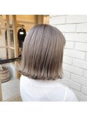【ケアブリーチ×切りっぱなしボブ】
