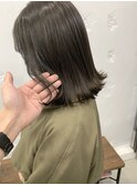伸ばしかけロブと暗髪