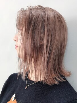 アイティー バイ アルバム 中野店(IT by ALBUM) パルージュ_耳かけウェーブパーマフォギーベージュ_ba287333