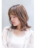 【roijir表参道】ミディアムレイヤー×ミルクティベージュ　