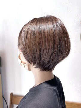 グラムヘアデザイン(g. hair design) キュッとショート