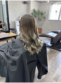 グラデーションcolor/blond White