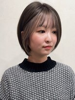 トレヘアー 京都 烏丸(tRe hair)&nbsp;フェイスレイヤー　ホワイトカラー　ショートボブ