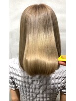 ステラ 天王寺あべの店(STELLA)&nbsp;ミルクティーベージュ 髪質改善ハリウッドトリートメント 天王寺