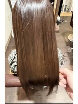 アリズ(ARIZ)&nbsp;髪質改善メテオカラー+アルカリ酸熱トリートメント+最高級処理剤