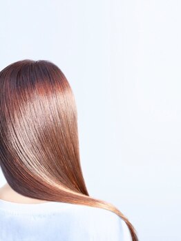 ボンドヘアー(Bond Hair)の写真/髪質は十人十色。どんな髪質にも対応できるパーソナルトリートメント"link"で多種多様な髪のお悩みを解決！