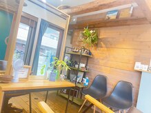 ルームヘアデザイン(Room HAIRDESIGN)の雰囲気（ユルい雰囲気で とてものんびりできます）