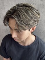 ノラ ギンザ(NORA GINZA) アップバングショートセンターパートツーブロックハイライト30代