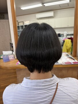 ヘアーズ サエミ 梅雨対策のショートボブ♪