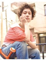 ユイツ&nbsp;カーリーショート