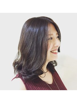 ヘアークラフトアルテサーノ(Hair craft Artesano) ミディアム×ふんわりカール