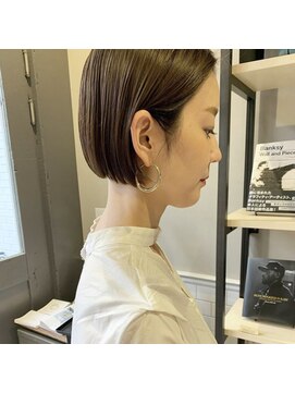 フェンヘアーアイス 中目黒(Fen.hair ici) ミニボブ　ベージュ　ブリーチ
