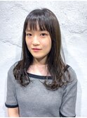 透明感アッシュブラウンで柔らかな質感を演出◎カジュアルロング
